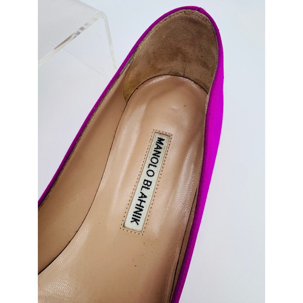 Manolo Blahnik Hangisi Pink Satin Crystal Embellished Buckle Flats Shoes EU 38 - Picture 3 of 10